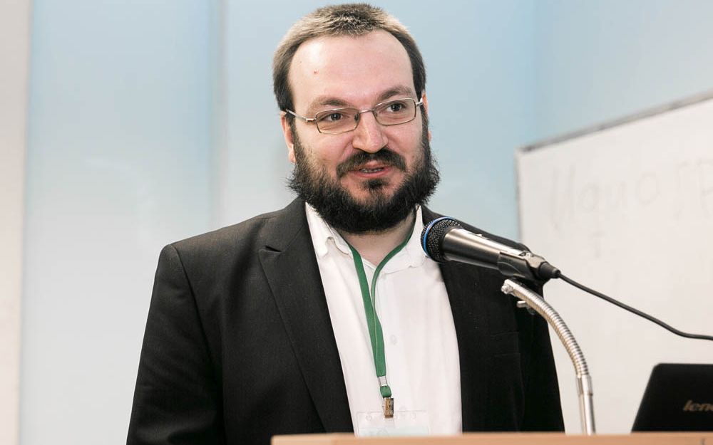 Приемный ребенок и семья: поиск приоритетов поддержки 