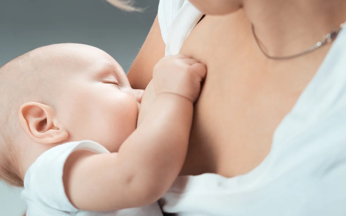 Регулярное прикладывание ребенка к груди