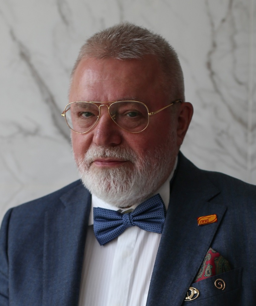 Виктор Викторович Макаров